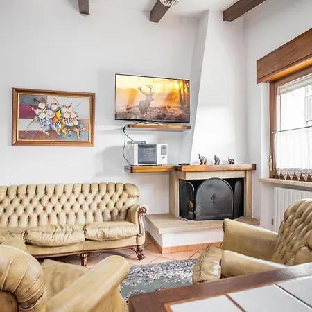 Dimora Felis By Rentbeat Apartment